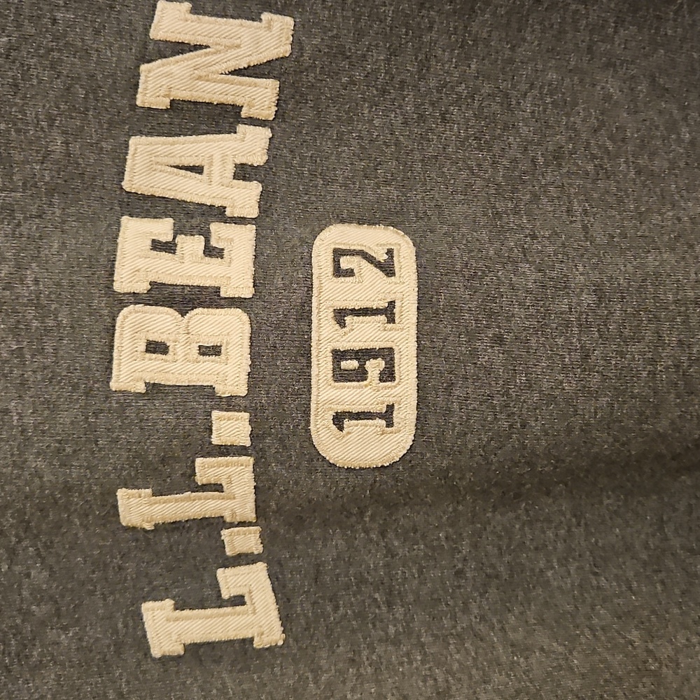 L.L. Bean Crew Neck Logo Sweatshirt Sz. M - Picture 2 of 4